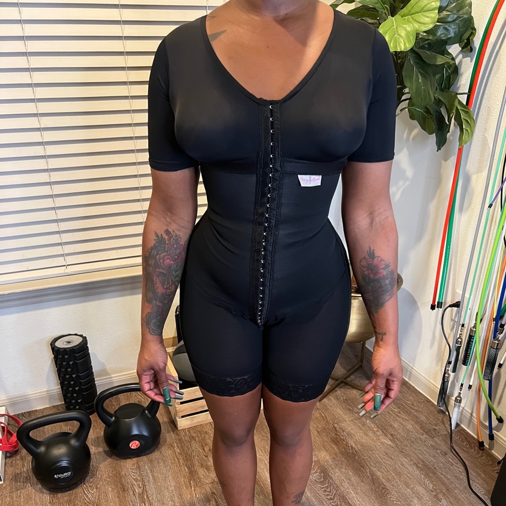 Curvy Gals Faja